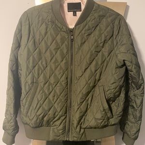 Women’s banana republic quilted green light jacket